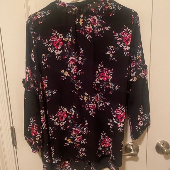 The Pioneer Woman Floral Blouse - Size L Black and Blue - Picture 2 of 4